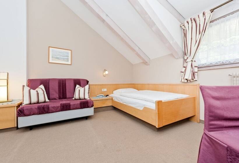 اتاق استاندارد یک نفره, Business Resort Parkhotel Werth