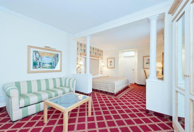 اتاق استاندارد با چشمانداز استخر, Business Resort Parkhotel Werth