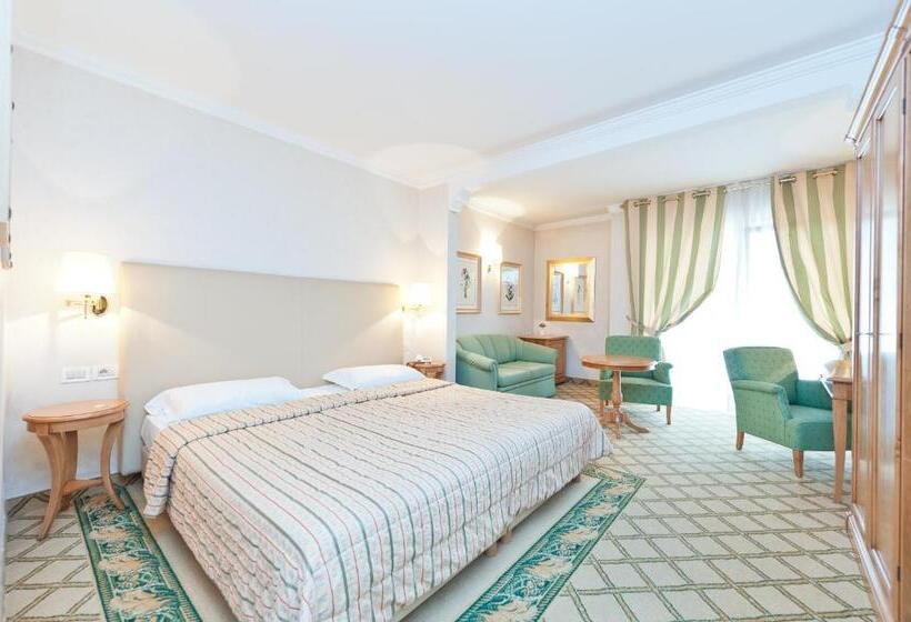 اتاق لوکس با تخت بزرگ, Business Resort Parkhotel Werth