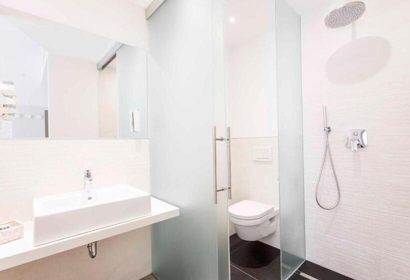اتاق استاندارد, Business Resort Parkhotel Werth
