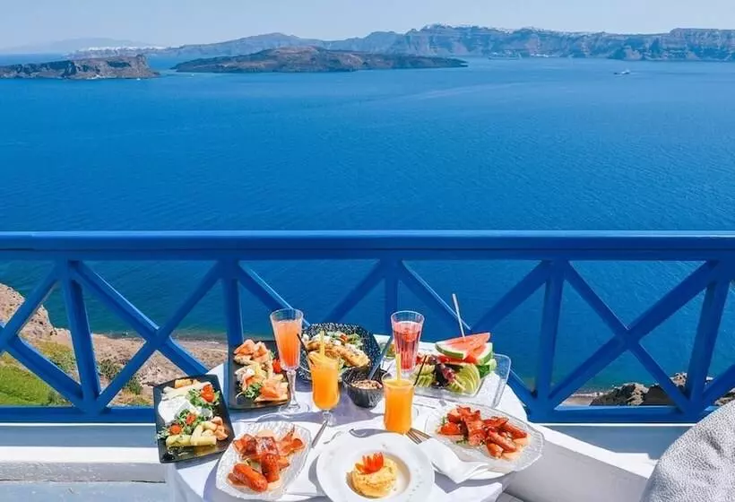 سوئیت جونیور با چشمانداز, Astarte Suites