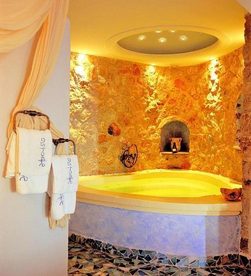 大型套房, Astarte Suites