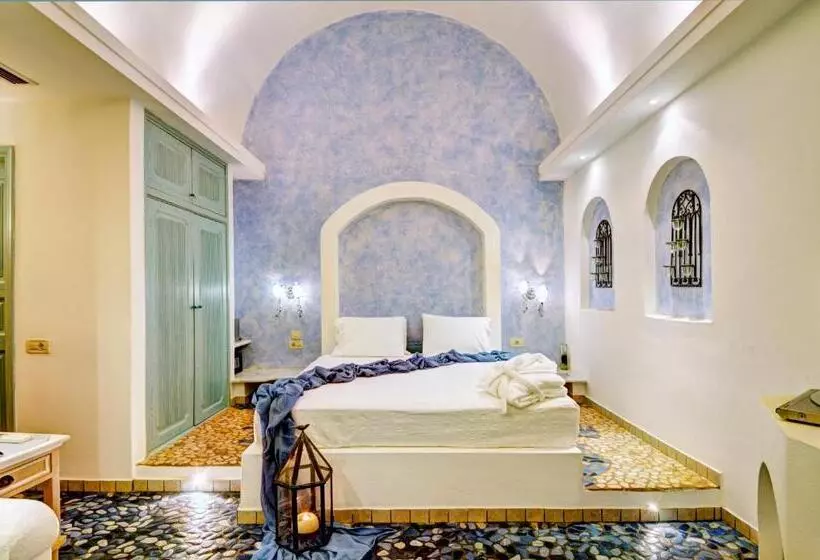 سوئیت اجرایی با مشاهده, Astarte Suites