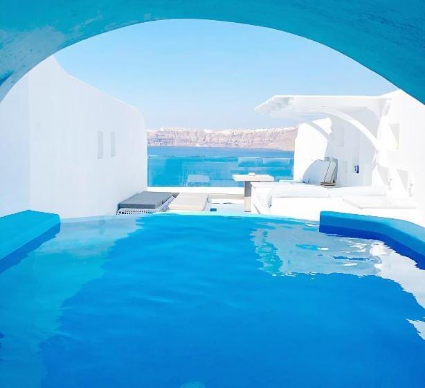 سوییت با استخر, Astarte Suites