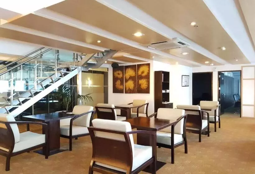 اتاق اجرایی, Cebu Parklane International