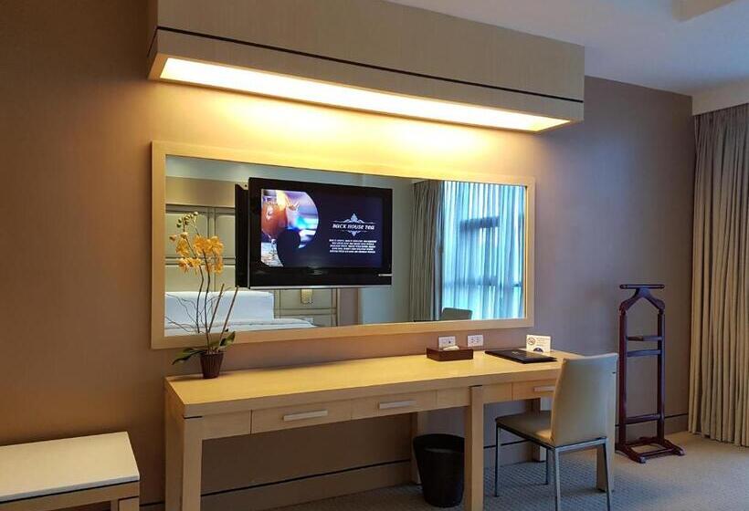 اتاق اجرایی, Cebu Parklane International