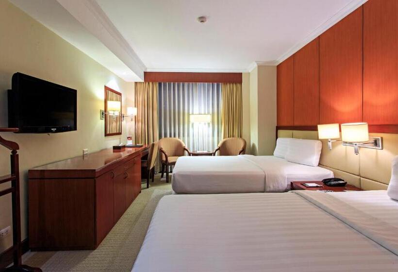 Plus Standard Room, Cebu Parklane International