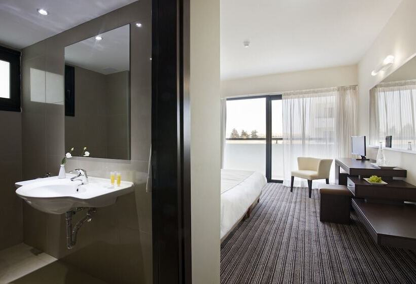 高级房间侧面带海景, Christofinia