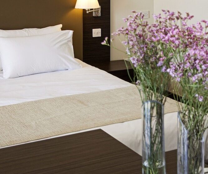 高级海景房, Christofinia