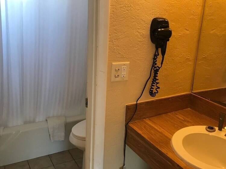 Номер Стандарт 2 Двуспальные Кровати, Makai Beach Lodge