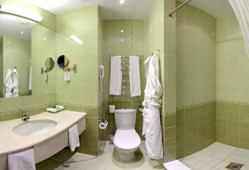 Standard-huone, Nas