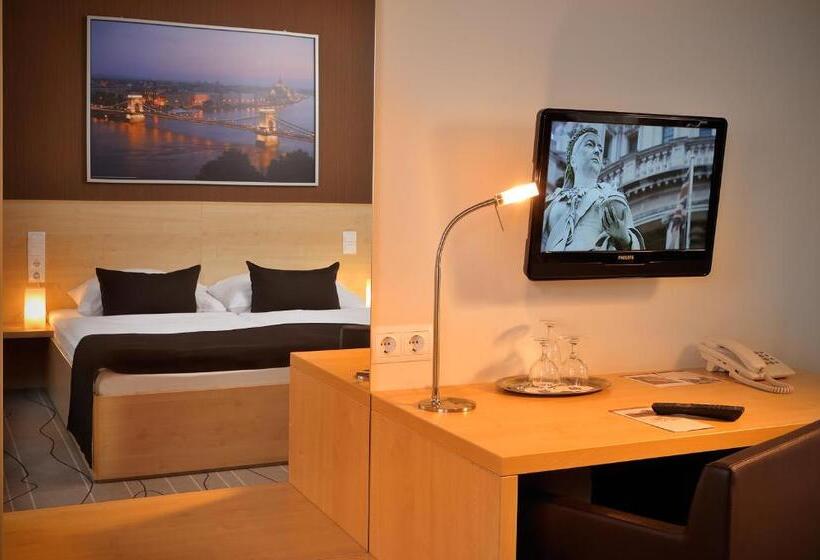 スタンダードルーム, Promenade City