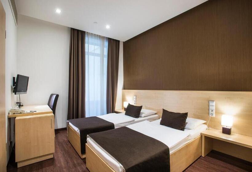 スタンダードルーム, Promenade City