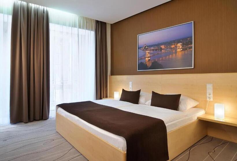 スタンダードルーム, Promenade City