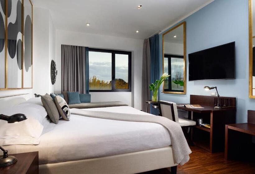 اتاق استاندارد سه نفره, Pulitzer