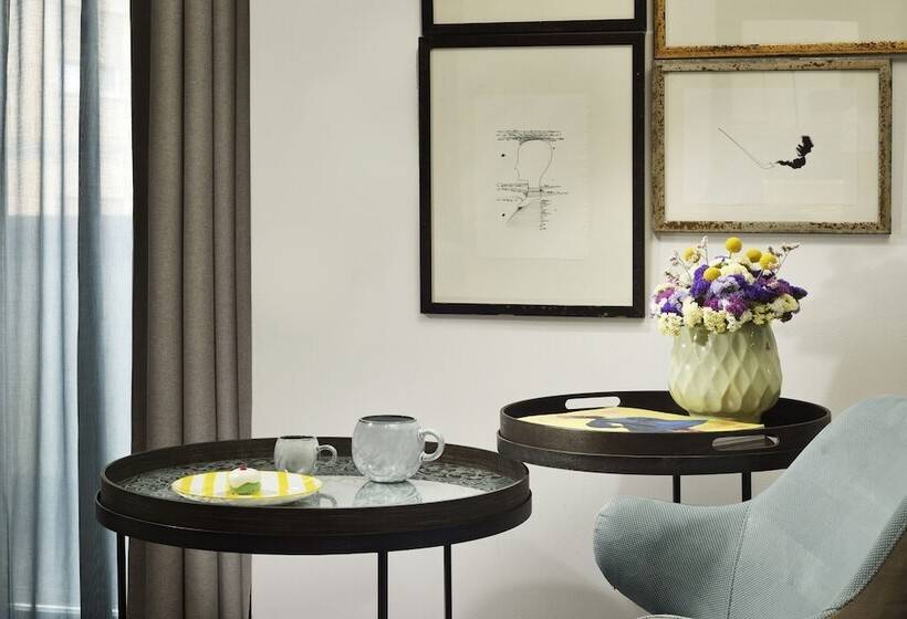 חדר סופריור, Pulitzer