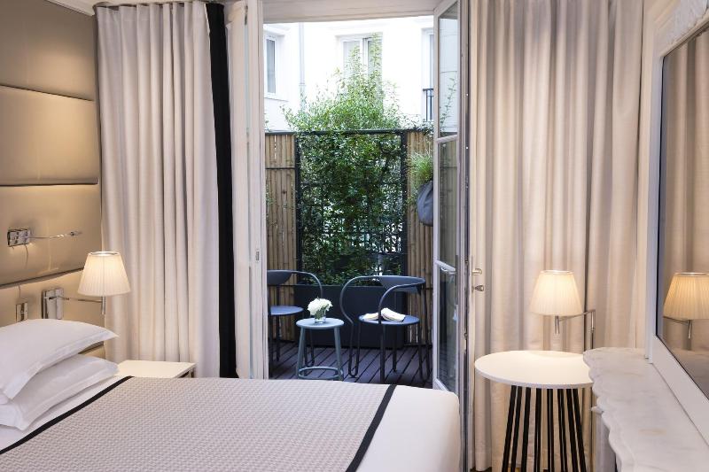 اتاق سوپریور, Pulitzer