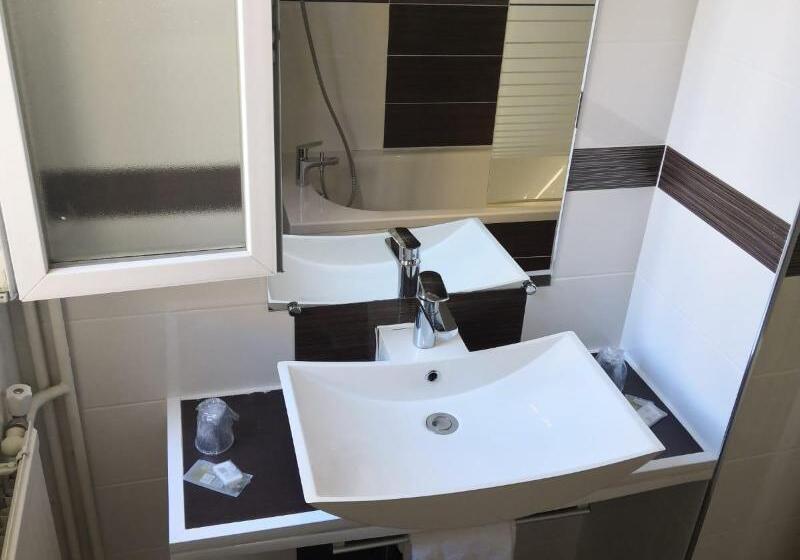 חדר קומפורט, Pulitzer