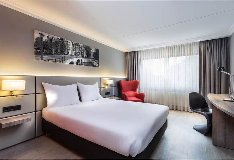 Номер Стандарт, Ramada By Wyndham Amsterdam Airport Schiphol