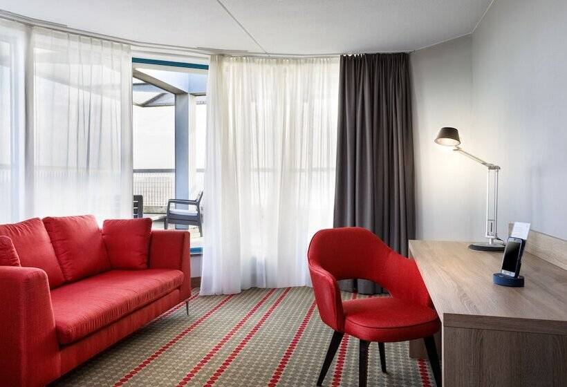 高级套房, Ramada By Wyndham Amsterdam Airport Schiphol