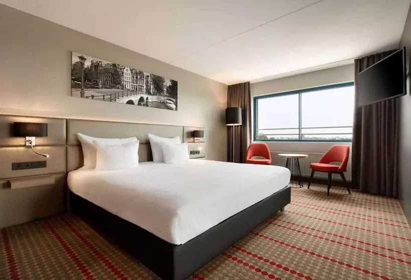 スーペリアースイート, Ramada By Wyndham Amsterdam Airport Schiphol