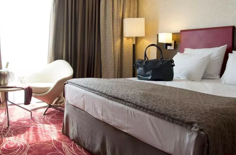اتاق استاندارد, Ramada Sibiu