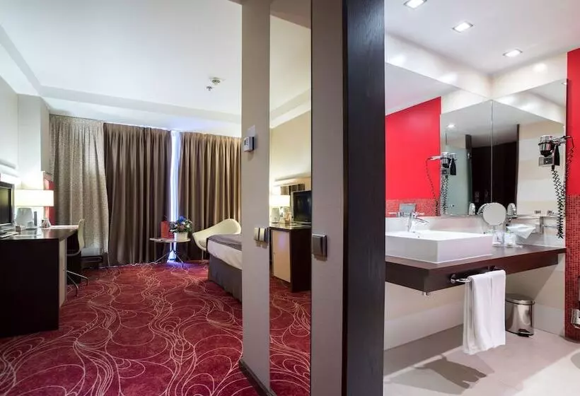 اتاق استاندارد, Ramada Sibiu