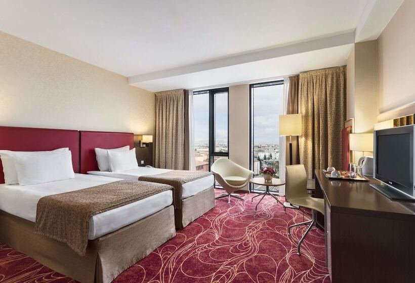 اتاق اجرایی, Ramada Sibiu