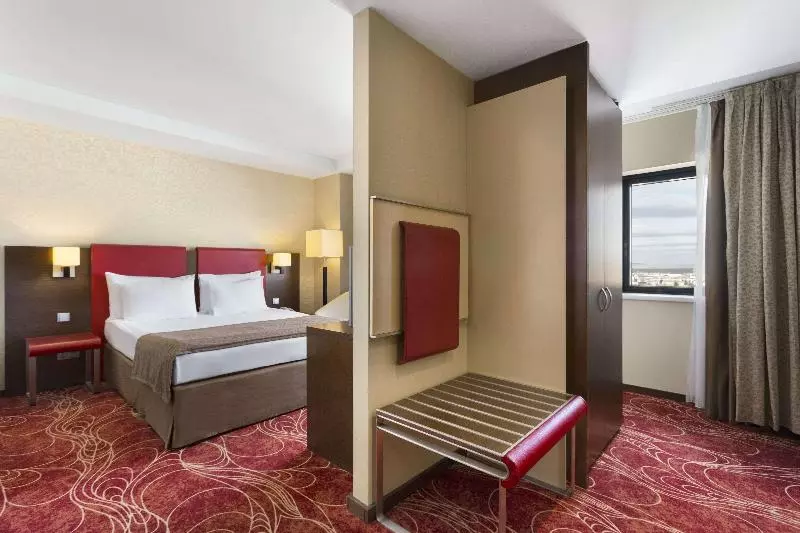 اتاق استاندارد یک نفره, Ramada Sibiu