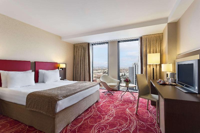 اتاق استاندارد یک نفره, Ramada Sibiu
