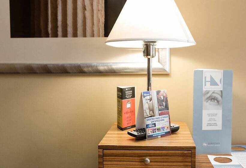 Camera Deluxe, Saint John