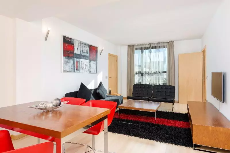 سوییت جونیور, Zentral Ave