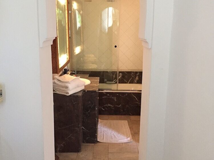 Süit, Riad Dar El Assafir