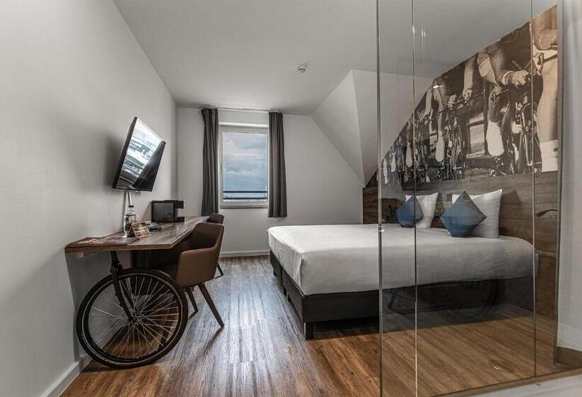 Номер Superior Кровать Кинг, Velotel Brugge