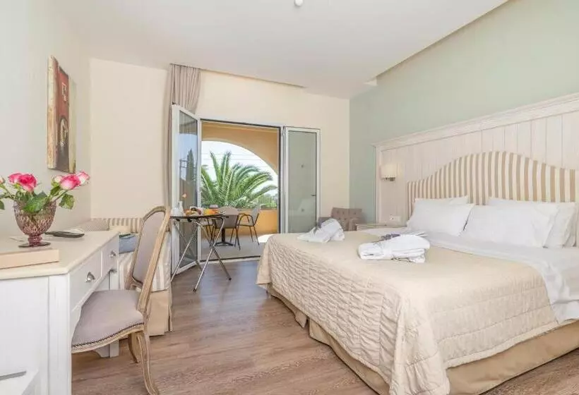 اتاق استاندارد, Art Hotel Debono