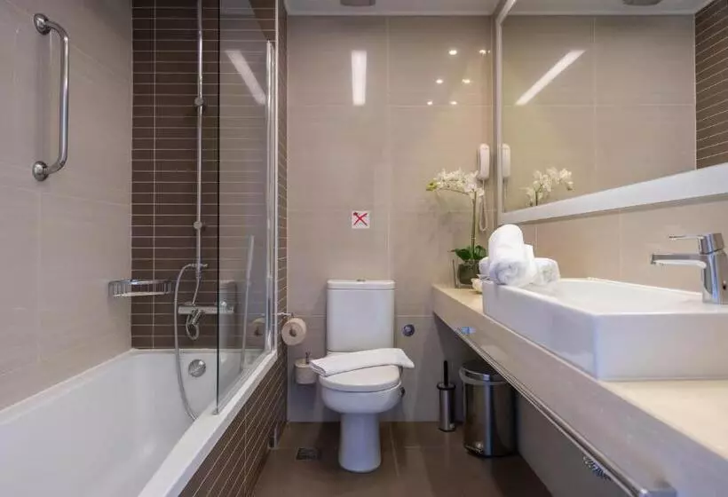 سوییت, Art Hotel Debono