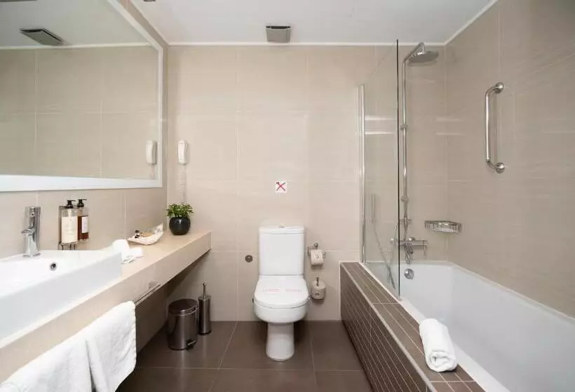 سوییت, Art Hotel Debono