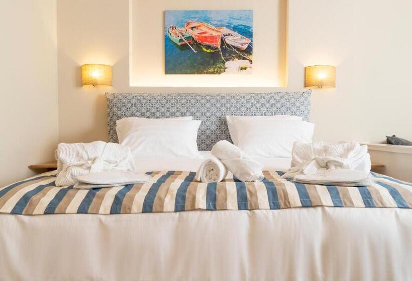 Люкс с гидромассажем, Art Hotel Debono