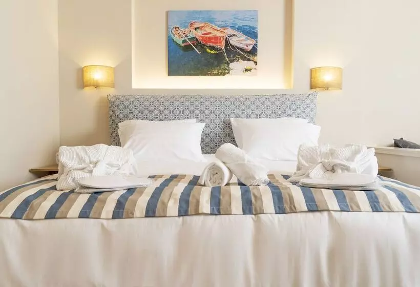 بانگلوی استاندارد, Art Hotel Debono