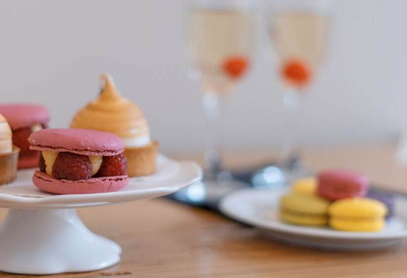 Бунгало Стандарт, Art Hotel Debono