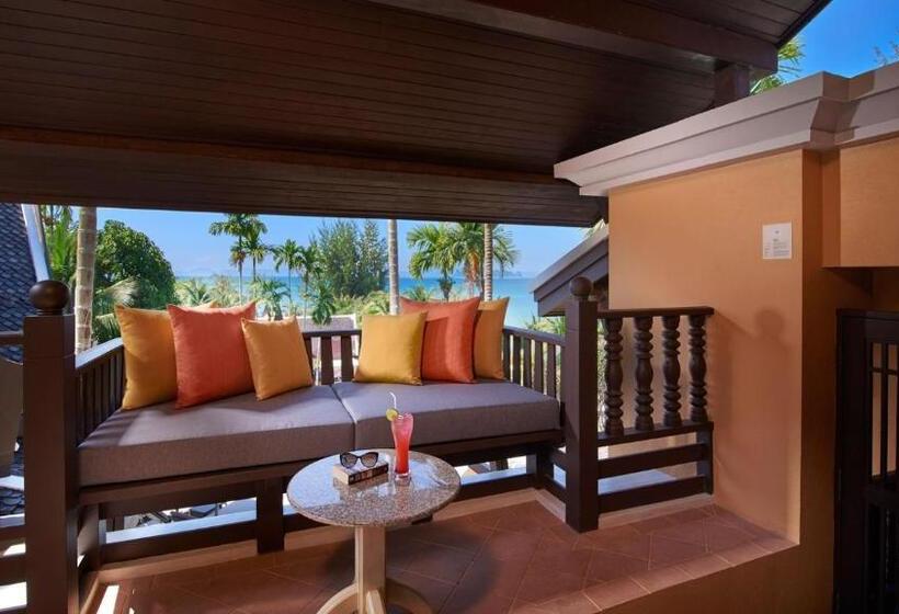 חדר דחוקס עם מיטת קינג, Amari Vogue Krabi