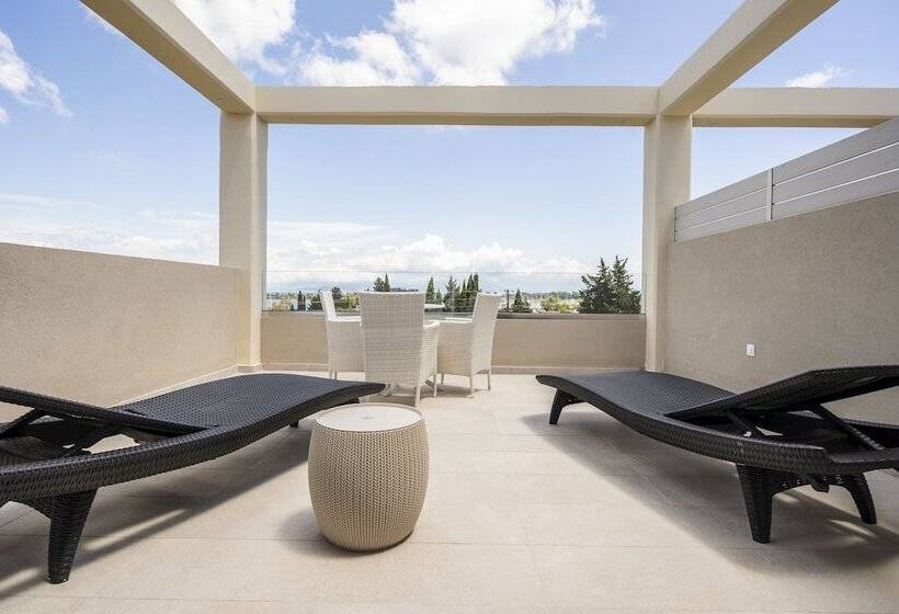 Бунгало Стандарт, Art Hotel Debono