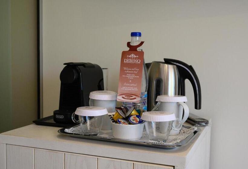 Люкс, Art Hotel Debono