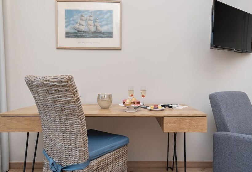 Бунгало Стандарт, Art Hotel Debono