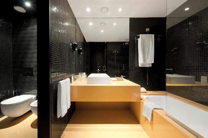 豪华房间, Casino Chaves