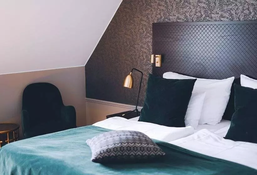 اتاق استاندارد, Clarion Grand