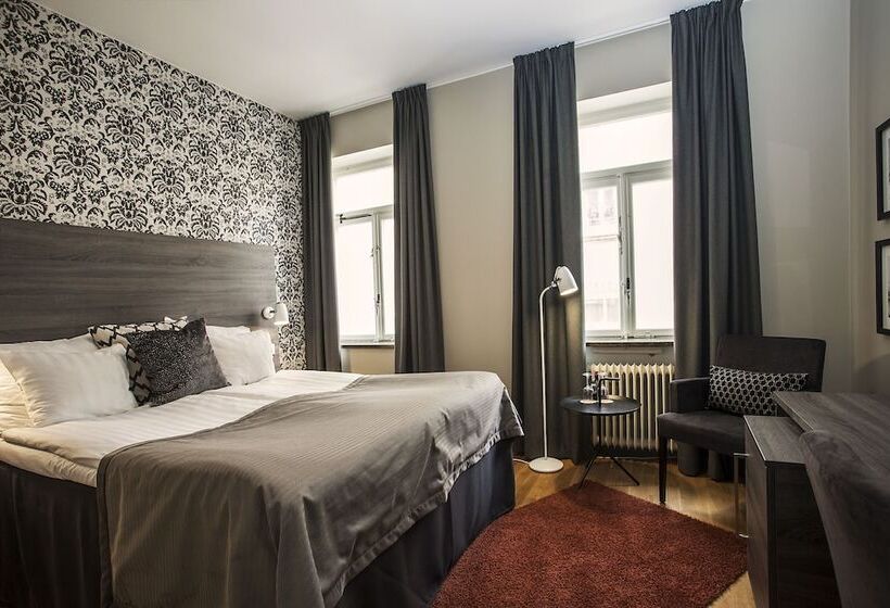 标准间, Clarion Grand