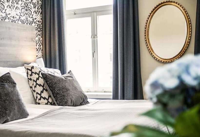 标准间, Clarion Grand