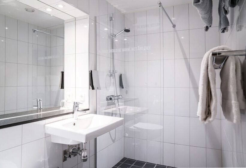 豪华房间, Clarion Grand