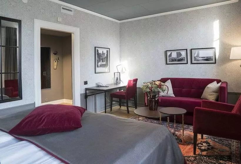 اتاق خانوادگی, Clarion Grand